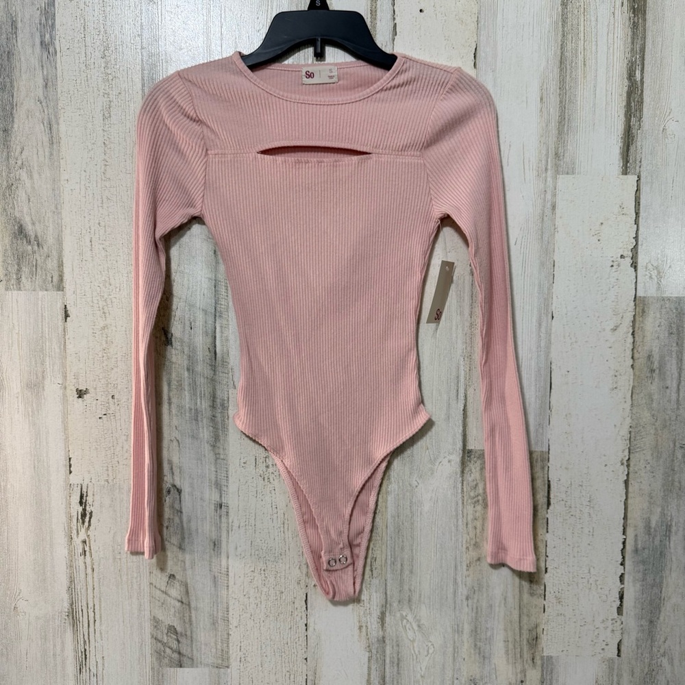 SO Ribbed Pink Bodysuit with Cutout NWT
